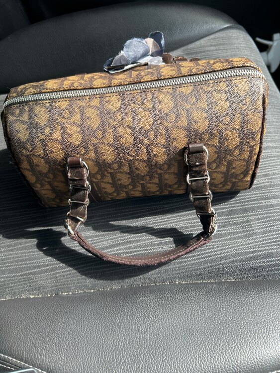 ディオール  （ブランドバッグ）の商品画像 - 査定依頼日：2025年4月22日 - 最高査定価格：80,000円