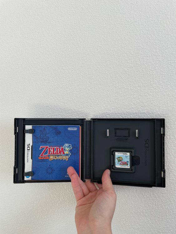Nintendo DS ゼルダの伝説　無限の砂時計（ゲーム機本体・ゲームソフト）の商品画像 - 査定依頼日：2023年1月30日