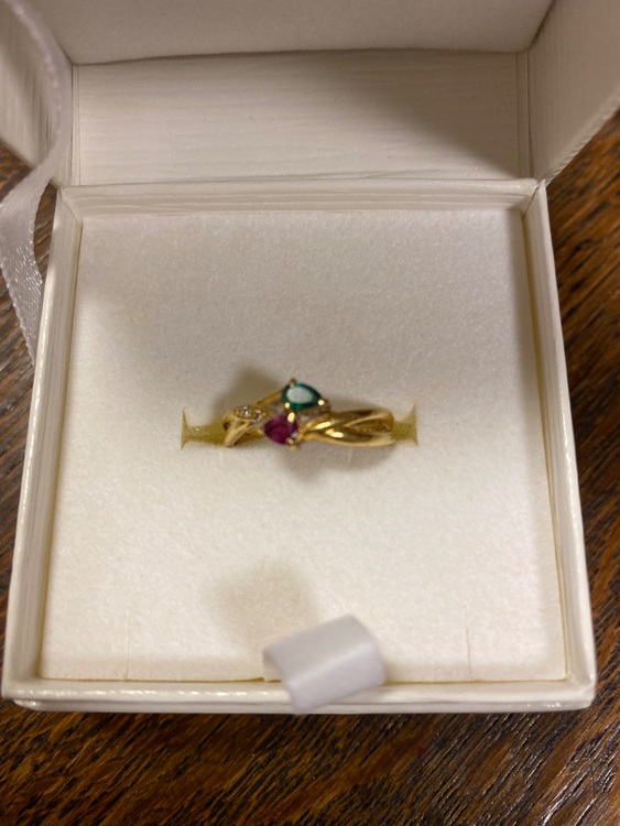 指輪（宝石）の商品画像 - 査定依頼日：2025年11月24日 - 最高査定価格：250,000円