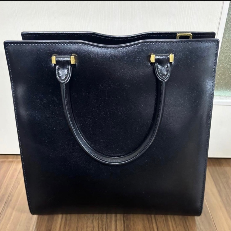 イブサンローラン  （ブランドバッグ）の商品画像 - 査定依頼日：2026年2月24日 - 最高査定価格：155,000円