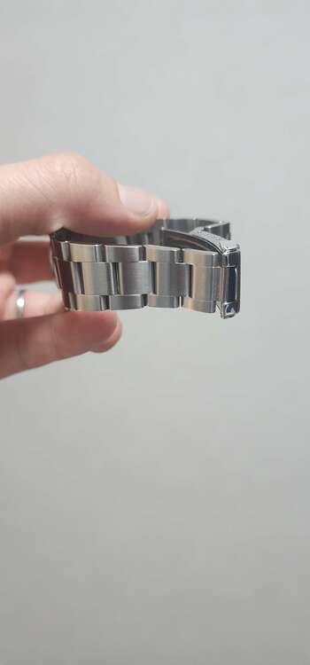 ロレックス エクスプローラー （高級時計）の商品画像 - 査定依頼日：2025年3月2日 - 最高査定価格：995,000円