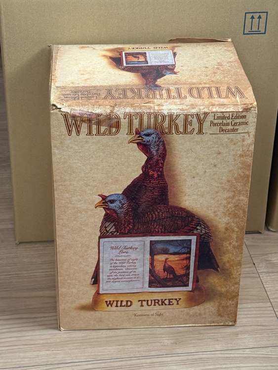 WILD TURKEY KEENNESS OF SIGHT CERAMIC BOTTLE（お酒）の商品画像 - 査定依頼日：2026年8月15日 - 最高査定価格：15,000円