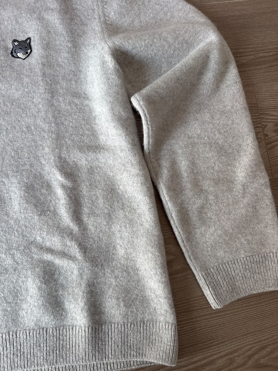 ニット（古着・ファッション）の商品画像 - 査定依頼日：2026年3月13日 - 最高査定価格：10,000円