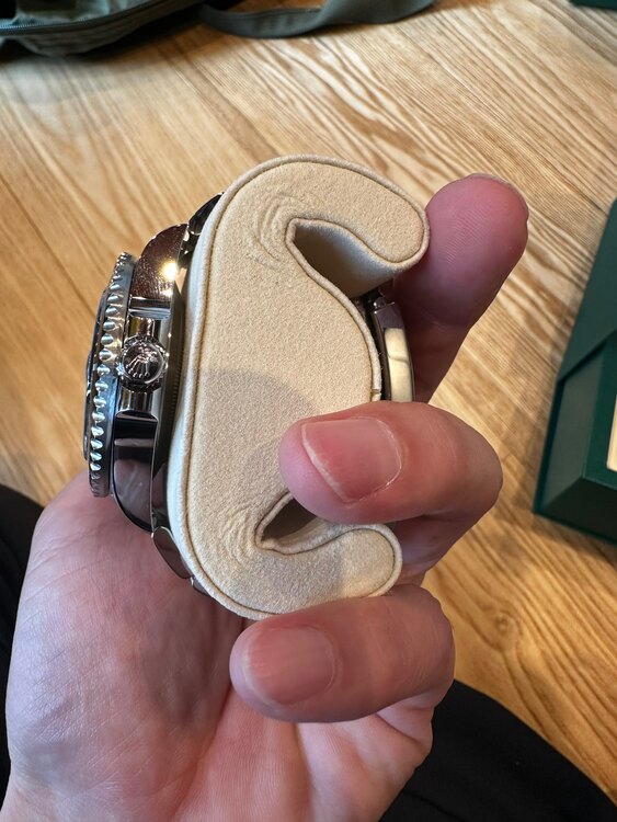 ロレックス シードゥエラー （高級時計）の商品画像 - 査定依頼日：2025年4月3日 - 最高査定価格：2,100,000円