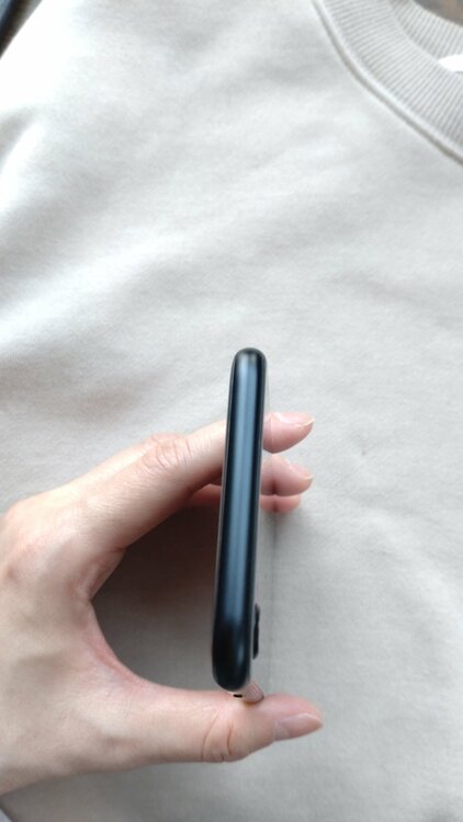 iPhoneSE(第3世代) （スマホ）の商品画像 - 査定依頼日：2026年2月14日 - 最高査定価格：35,000円