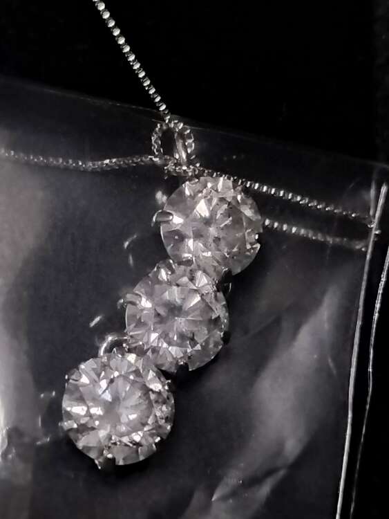 【KASHIMA】シルバー925 1.5ct ダイヤモンド  ペンダント （宝石）の商品画像 - 査定依頼日：2024年2月28日 - 最高査定価格：100,000円