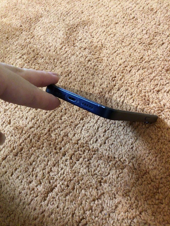 iPhone14（スマホ）の商品画像 - 査定依頼日：2025年8月14日 - 最高査定価格：44,000円