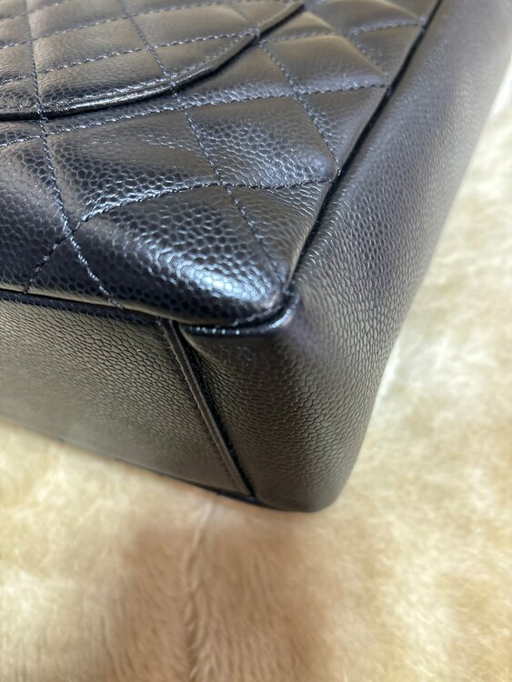 キャビアスキン　チェーントート（ブランドバッグ）の商品画像 - 査定依頼日：2025年2月8日 - 最高査定価格：330,000円