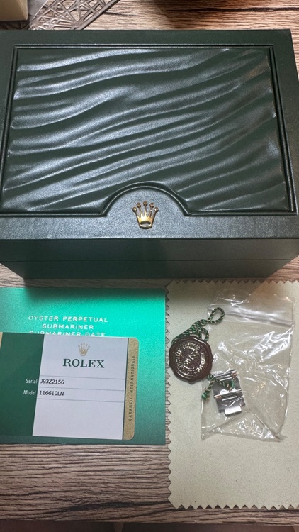 ロレックス サブマリーナー ロ 116610LN（高級時計）の商品画像 - 査定依頼日：2026年4月25日 - 最高査定価格：1,950,000円