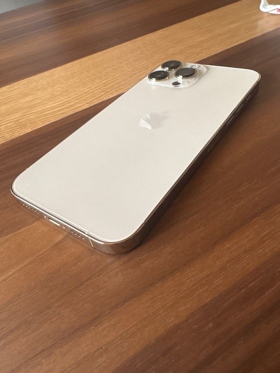 iPhone 13 Pro Max 128GB SIMフリー（スマホ）の商品画像 - 査定依頼日：2026年5月6日 - 最高査定価格：59,000円