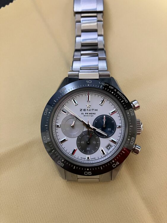 ゼニスクロノマスタースポーツ（高級時計）の商品画像 - 査定依頼日：2025年8月18日 - 最高査定価格：880,000円