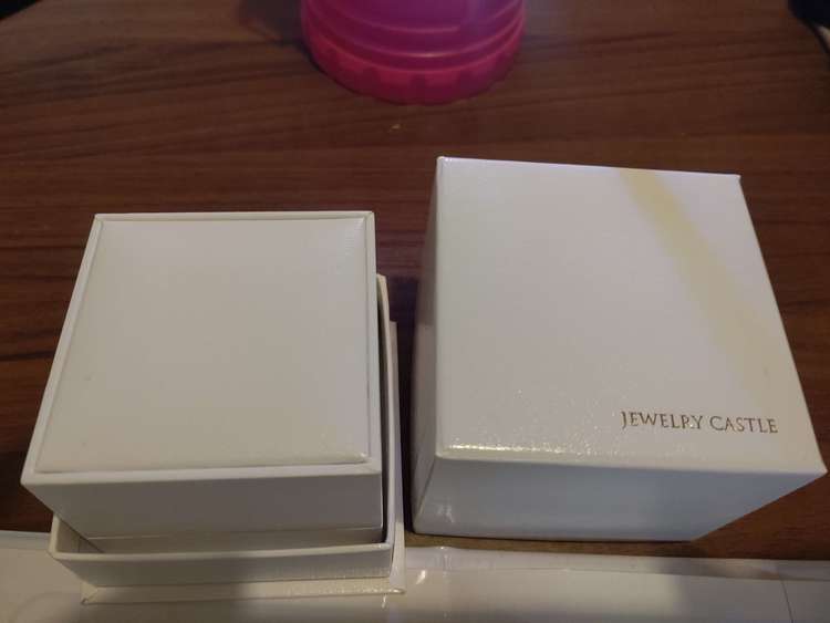 プラチナダイヤモンドネックレス  品番klp37316n-01（宝石）の商品画像 - 査定依頼日：2023年8月31日 - 最高査定価格：35,000円