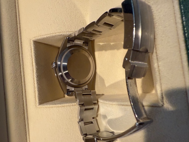 124270  エクスプローラー36（高級時計）の商品画像 - 査定依頼日：2025年9月26日 - 最高査定価格：1,200,000円