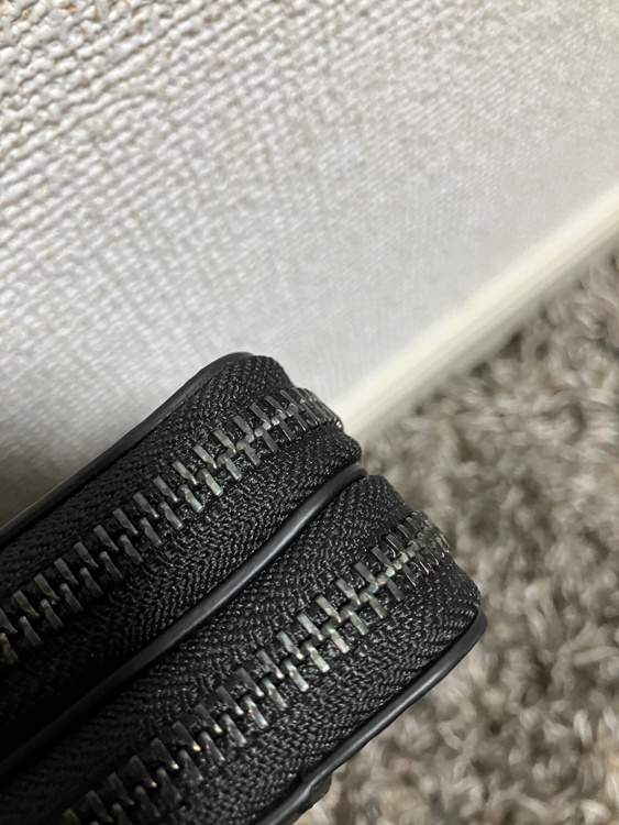 COACHダブルファスナー長財布（ブランドバッグ）の商品画像 - 査定依頼日：2026年1月28日 - 最高査定価格：2,500円