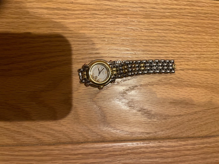 ショパール ハッピースポーツ （高級時計）の商品画像 - 査定依頼日：2025年9月28日 - 最高査定価格：300,000円