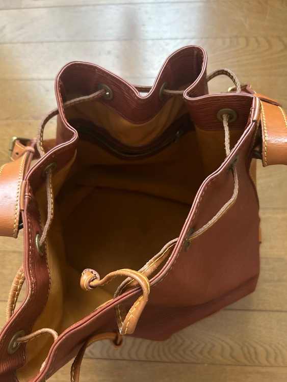 巾着（ブランドバッグ）の商品画像 - 査定依頼日：2026年7月12日 - 最高査定価格：55,000円