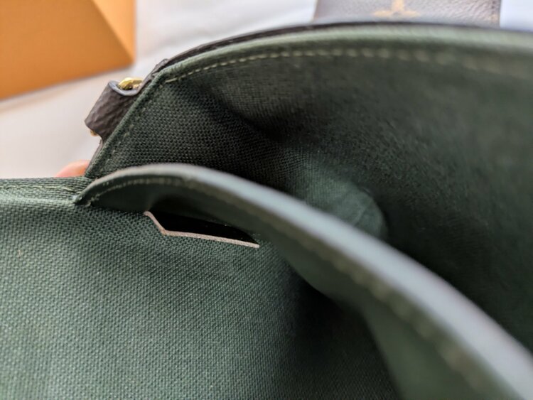 ミュルティポシェット　フェリシー（ブランドバッグ）の商品画像 - 査定依頼日：2026年7月30日 - 最高査定価格：210,000円