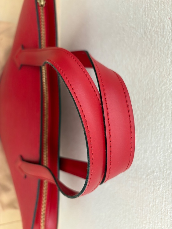 ルイヴィトン エピ （ブランドバッグ）の商品画像 - 査定依頼日：2026年1月5日 - 最高査定価格：43,000円