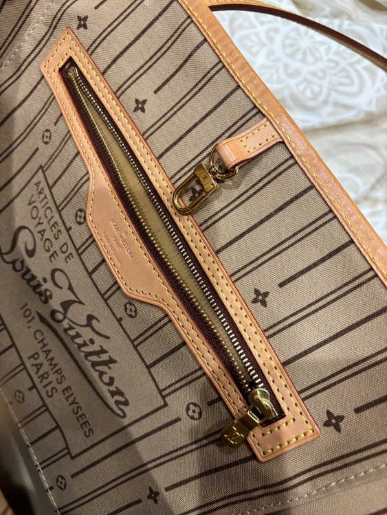 ヴィトン  ネヴァーフルmm モノグラム（ブランドバッグ）の商品画像 - 査定依頼日：2026年2月1日 - 最高査定価格：150,000円