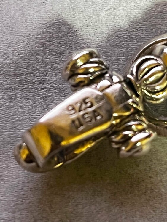 こちらはレオナルド・カムハウトブランドの925スターリングシルバー製ブレスレット（古着・ファッション）の商品画像 - 査定依頼日：2026年7月8日 - 最高査定価格：12,000円