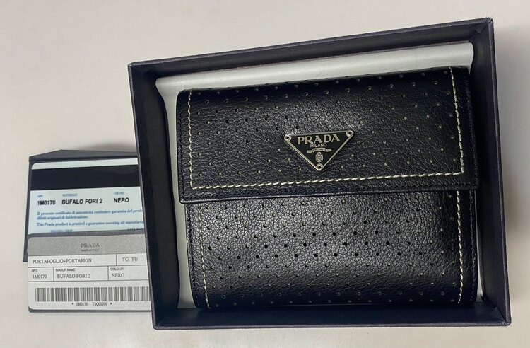 プラダ  （ブランドバッグ）の商品画像 - 査定依頼日：2025年1月30日 - 最高査定価格：2,000円