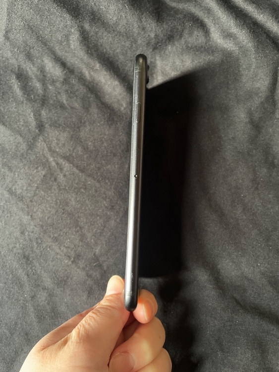 iPhone7 32GB SIMフリー（スマホ）の商品画像 - 査定依頼日：2026年1月28日 - 最高査定価格：1,500円