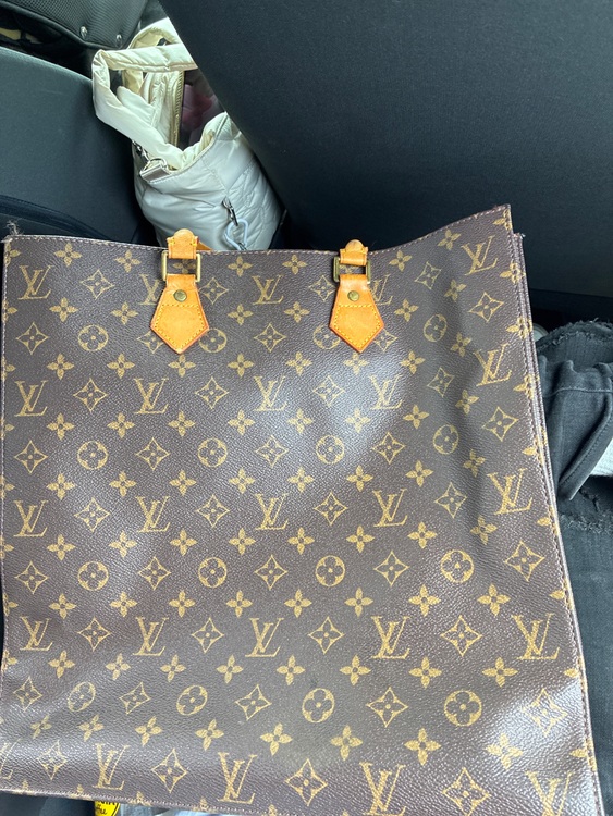 ルイヴィトン モノグラム （ブランドバッグ）の商品画像 - 査定依頼日：2025年6月29日 - 最高査定価格：40,000円