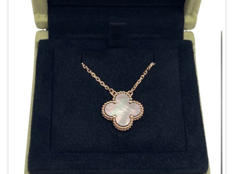 ヴァンクリーフ＆アーペル(Van Cleef & Arpels) ヴィンテージア（金・貴金属）の商品画像 - 査定依頼日：2025年2月17日 - 最高査定価格：500,000円