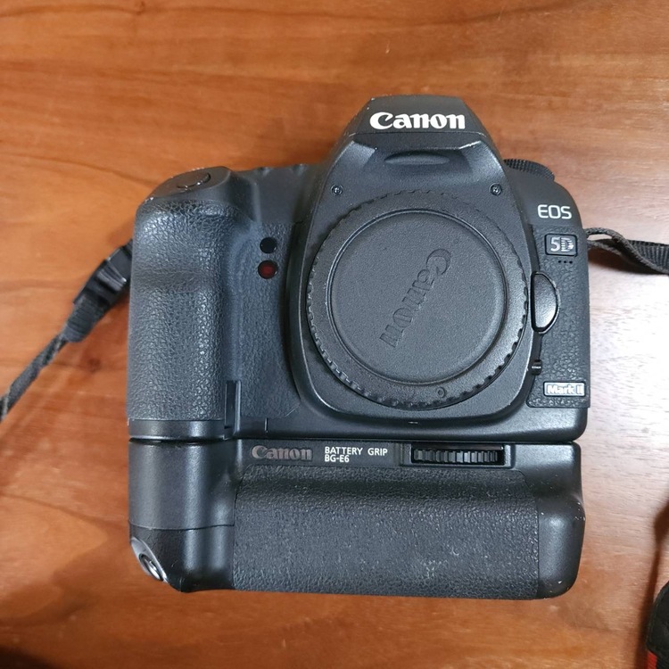 Canon EOS5D markⅡ（カメラ）の商品画像 - 査定依頼日：2026年3月28日 - 最高査定価格：20,000円
