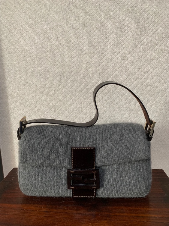 バケット（ブランドバッグ）の商品画像 - 査定依頼日：2026年9月24日 - 最高査定価格：200,000円