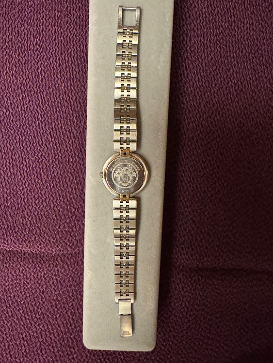 エルメス　レディース腕時計（高級時計）の商品画像 - 査定依頼日：2025年11月13日 - 最高査定価格：10,000円