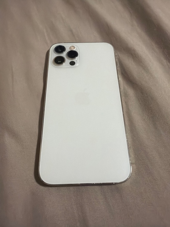 iPhone iPhone 12 Pro 256GB SIMフリー（スマホ）の商品画像 - 査定依頼日：2026年6月29日 - 最高査定価格：35,000円