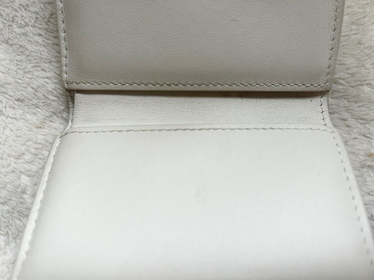 ディオール  （ブランドバッグ）の商品画像 - 査定依頼日：2025年4月21日 - 最高査定価格：30,000円