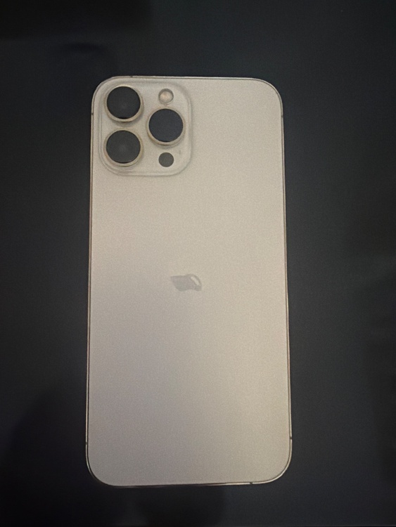 iPhone 13 Pro Max 256GB SIMフリー（スマホ）の商品画像 - 査定依頼日：2026年4月30日 - 最高査定価格：61,000円