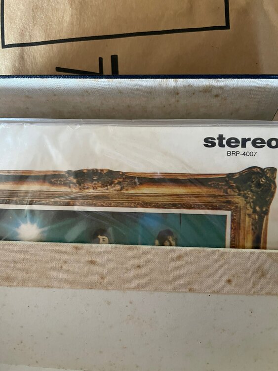 the beatles EP collection（レコード）の商品画像 - 査定依頼日：2024年12月28日 - 最高査定価格：5,000円