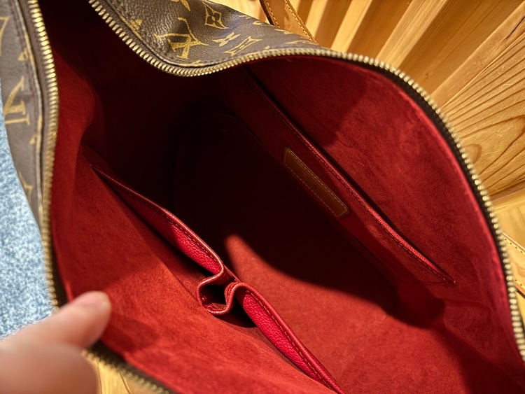 ショルダーバッグ（ブランドバッグ）の商品画像 - 査定依頼日：2025年12月25日 - 最高査定価格：90,000円