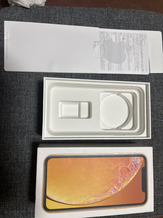 iPhone XR（スマホ）の商品画像 - 査定依頼日：2025年3月21日 - 最高査定価格：4,000円