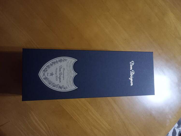 シャンパン ドン・ペリニヨン （お酒）の商品画像 - 査定依頼日：2025年1月19日 - 最高査定価格：17,500円