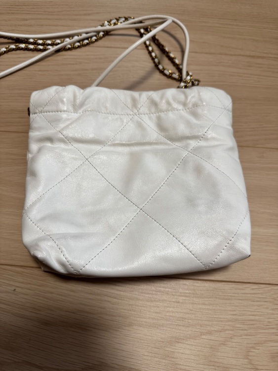 CHANEL22ミニ（ブランドバッグ）の商品画像 - 査定依頼日：2026年10月5日 - 最高査定価格：300,000円