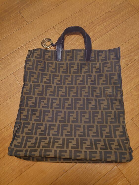 バッグ（ブランドバッグ）の商品画像 - 査定依頼日：2025年7月23日 - 最高査定価格：60,000円