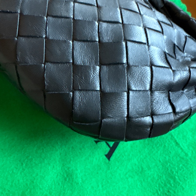 ボッテガ・ヴェネタ  （ブランドバッグ）の商品画像 - 査定依頼日：2025年11月13日 - 最高査定価格：200,000円