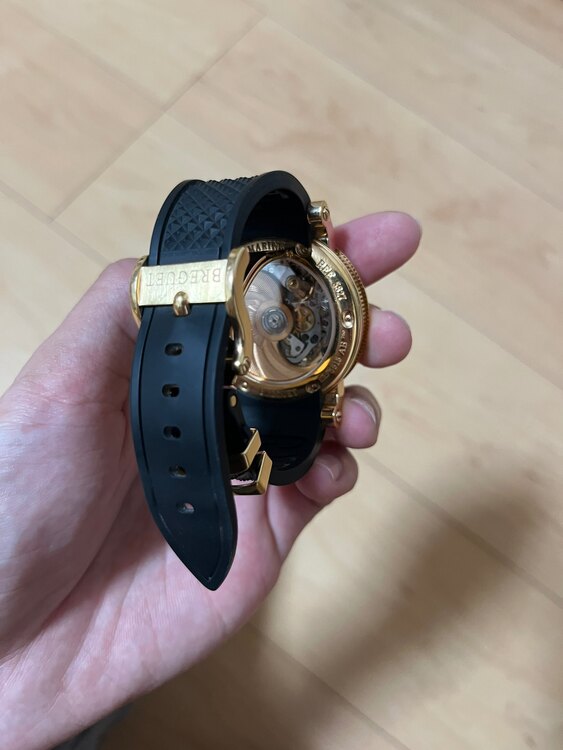 ブレゲ マリーン マリーン2くろのぐら（高級時計）の商品画像 - 査定依頼日：2025年5月21日 - 最高査定価格：2,350,000円