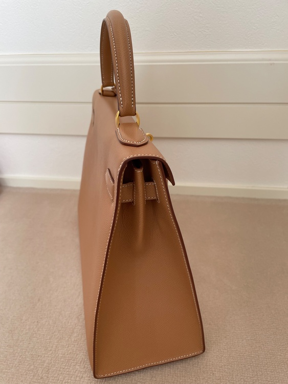 エルメス ケリー （ブランドバッグ）の商品画像 - 査定依頼日：2026年3月30日 - 最高査定価格：2,000,000円