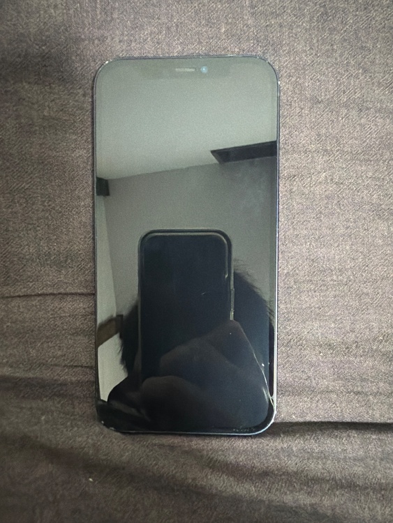 iPhone iPhone 12 128GB docomo（スマホ）の商品画像 - 査定依頼日：2026年10月4日 - 最高査定価格：19,500円
