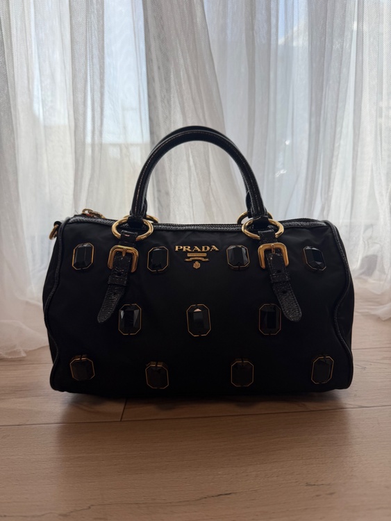 プラダ  （ブランドバッグ）の商品画像 - 査定依頼日：2026年2月15日 - 最高査定価格：65,000円