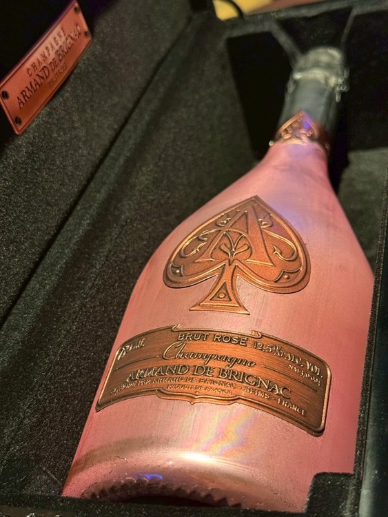 ロゼ（お酒）の商品画像 - 査定依頼日：2025年11月10日 - 最高査定価格：32,000円