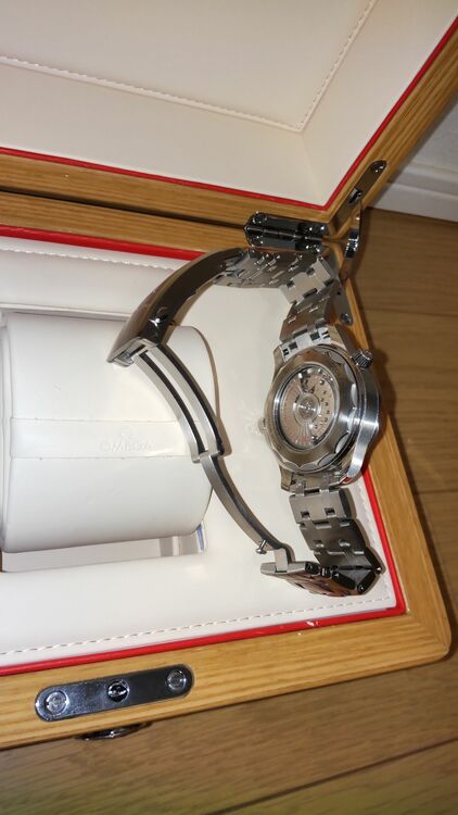 オメガ シーマスター 210.30.42.20.06.00（高級時計）の商品画像 - 査定依頼日：2025年9月28日 - 最高査定価格：570,000円