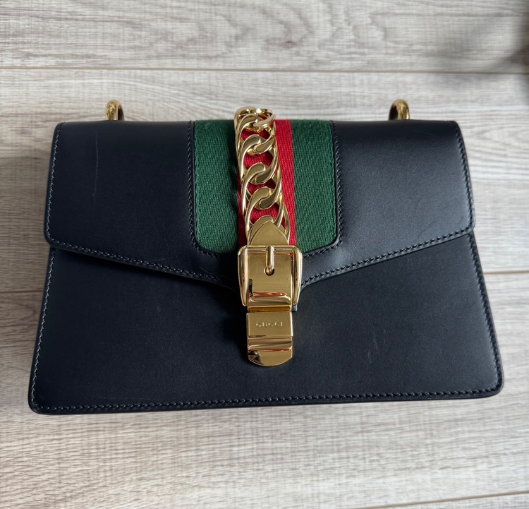 グッチ  （ブランドバッグ）の商品画像 - 査定依頼日：2025年8月27日 - 最高査定価格：80,000円