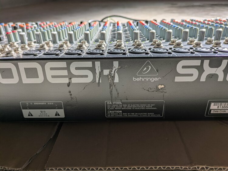 ベリンガー（ピアノ・楽器・PA機材）の商品画像 - 査定依頼日：2026年3月21日 - 最高査定価格：3,000円