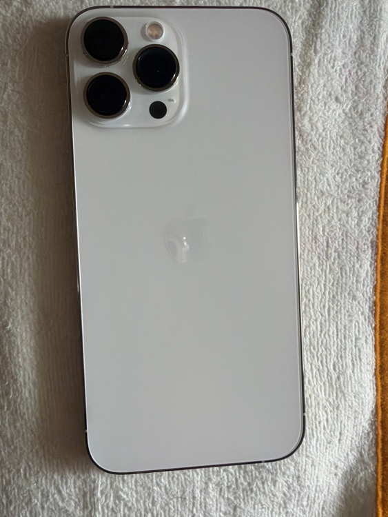 iPhone iPhone 13 Pro Max 128GB docomo（スマホ）の商品画像 - 査定依頼日：2026年5月26日 - 最高査定価格：60,000円